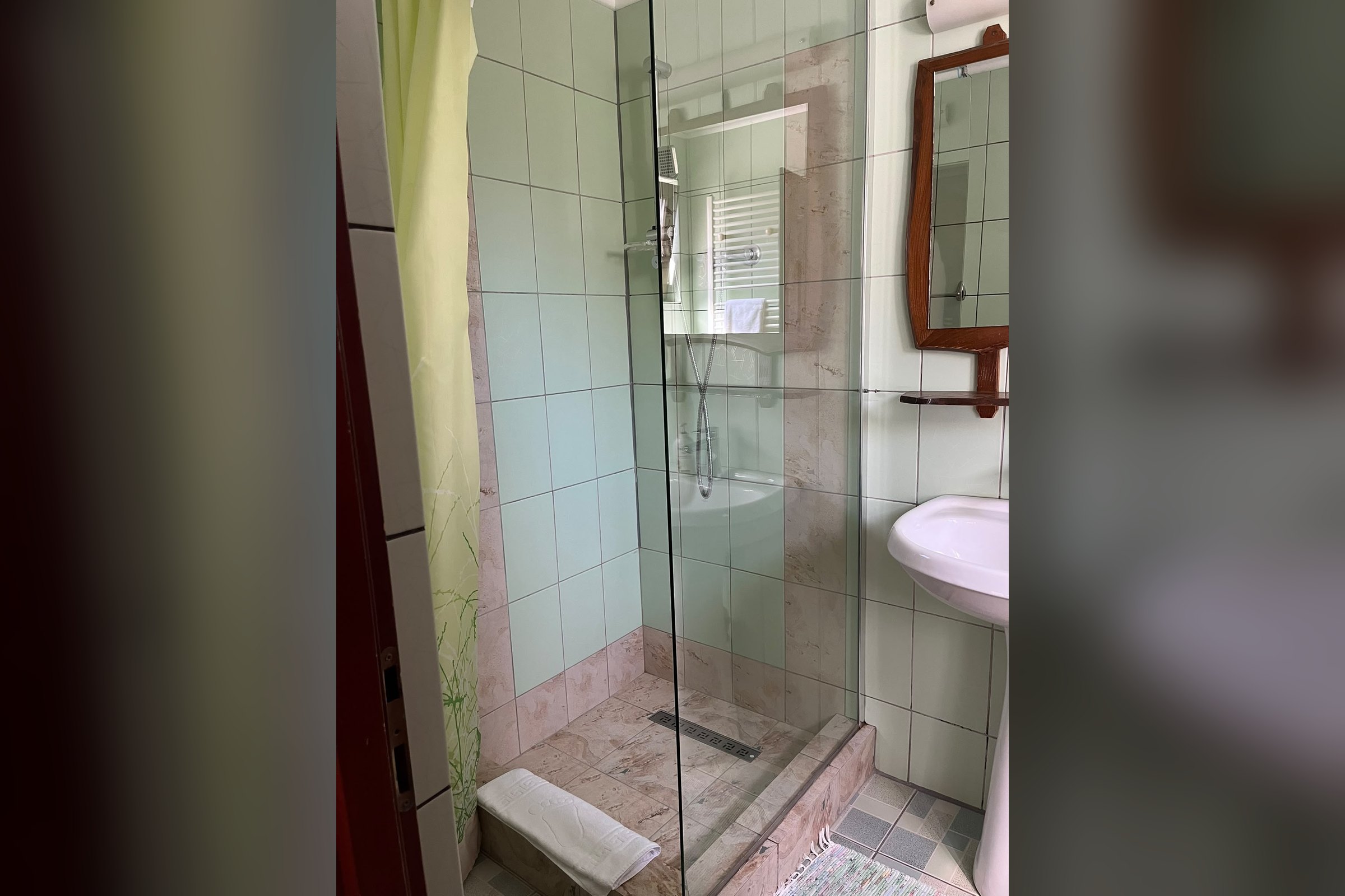 The Dawn Room — imaginea 4